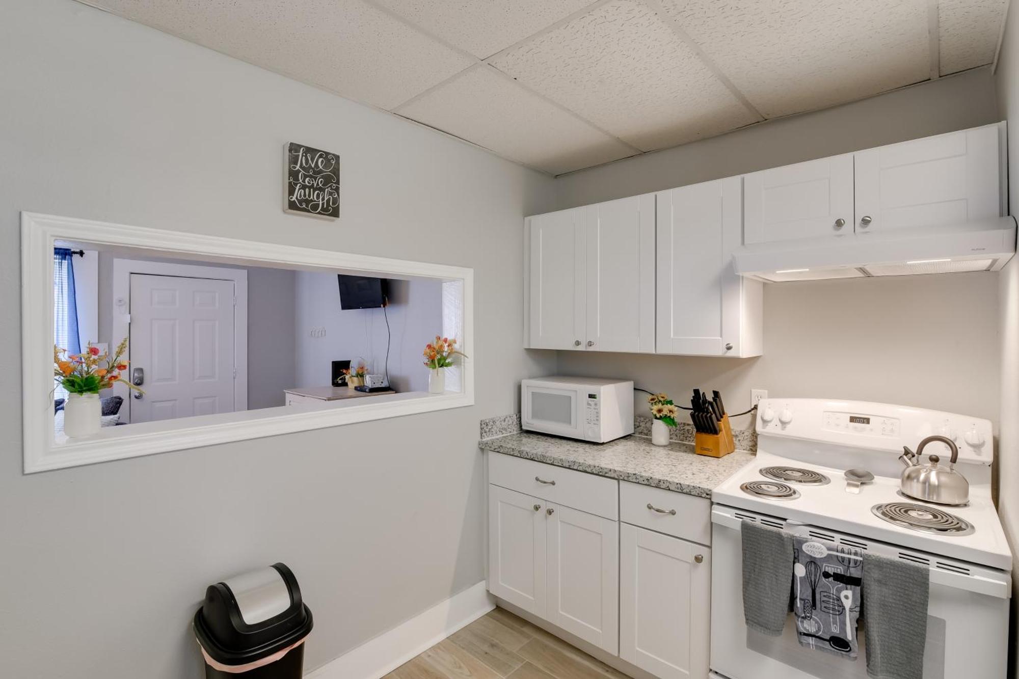 Beautiful Galveston Apt With Deck Less Than 3 Mi To Dtwn! المظهر الخارجي الصورة