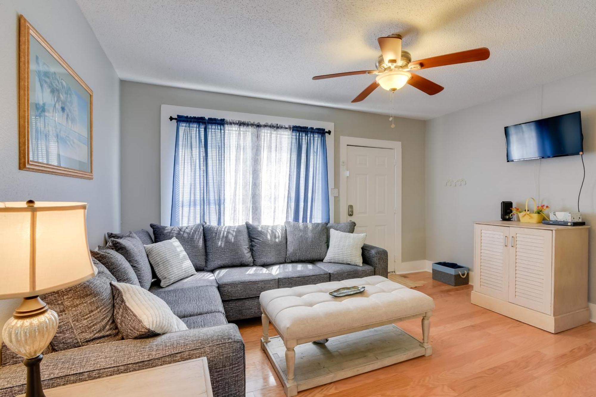 Beautiful Galveston Apt With Deck Less Than 3 Mi To Dtwn! المظهر الخارجي الصورة